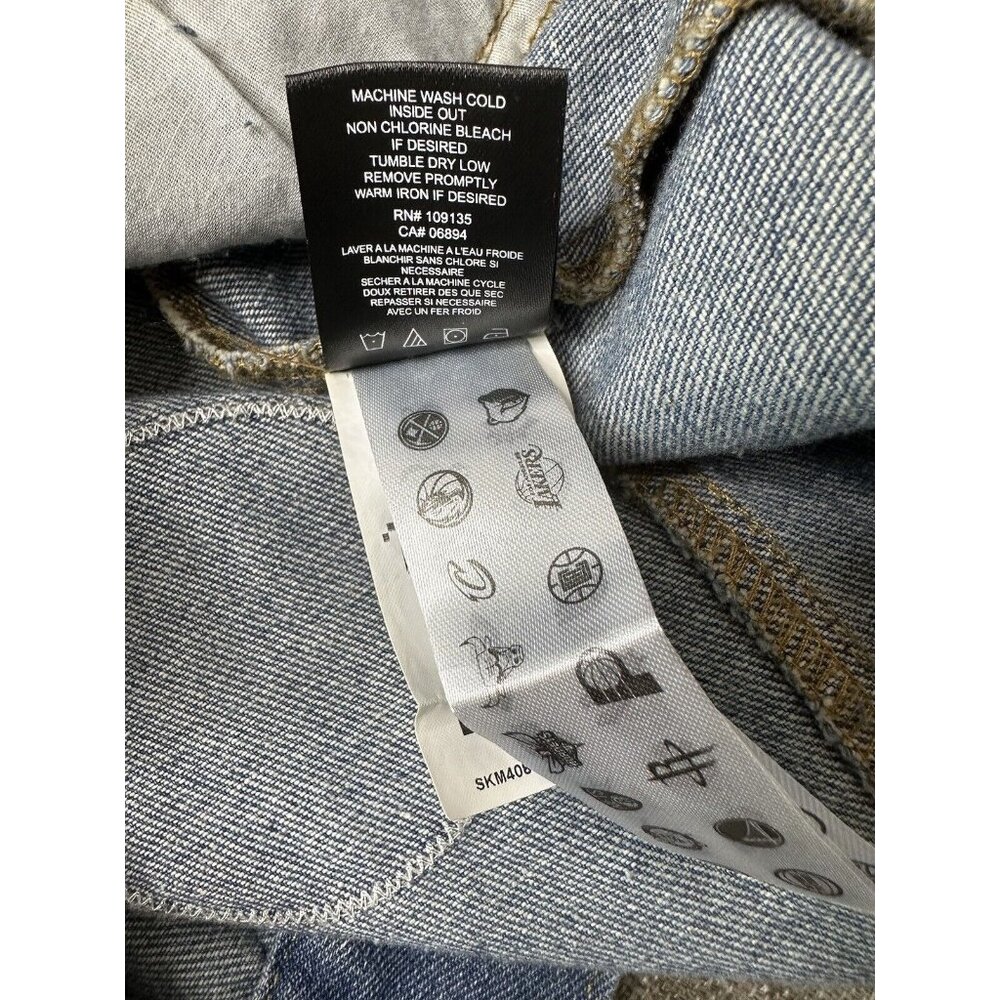 NBA Global Stores Mens Blue Denim Jacket Size Medium Team Stitched Logo Patches - Picture 14 of 14